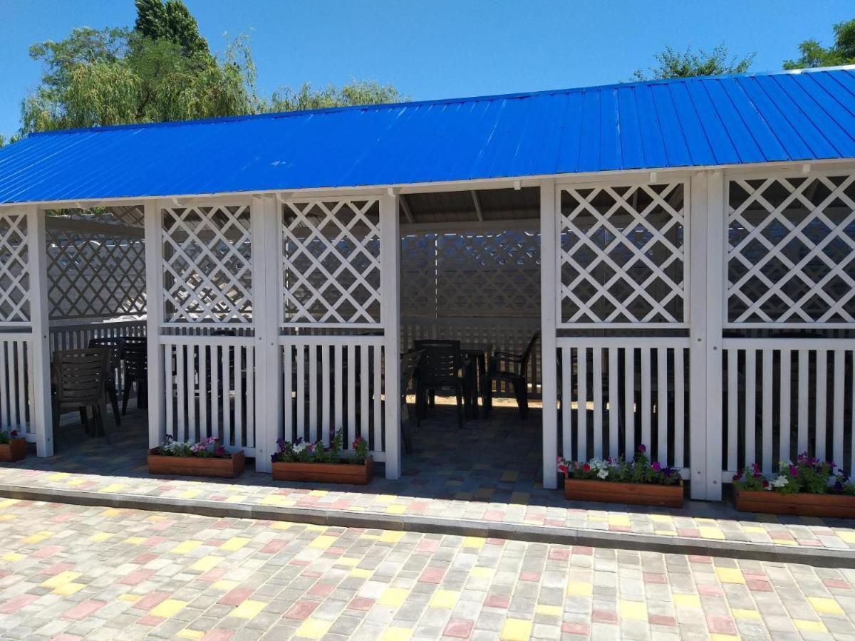 Гостиница "Атлант" Zaliznyi Port Luaran gambar